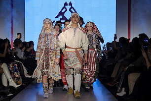 Культурный код Югры представили на неделе моды в Екатеринбурге 