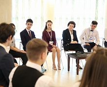 Встреча Натальи Комаровой с участниками конкурса «Ученик года 2019»