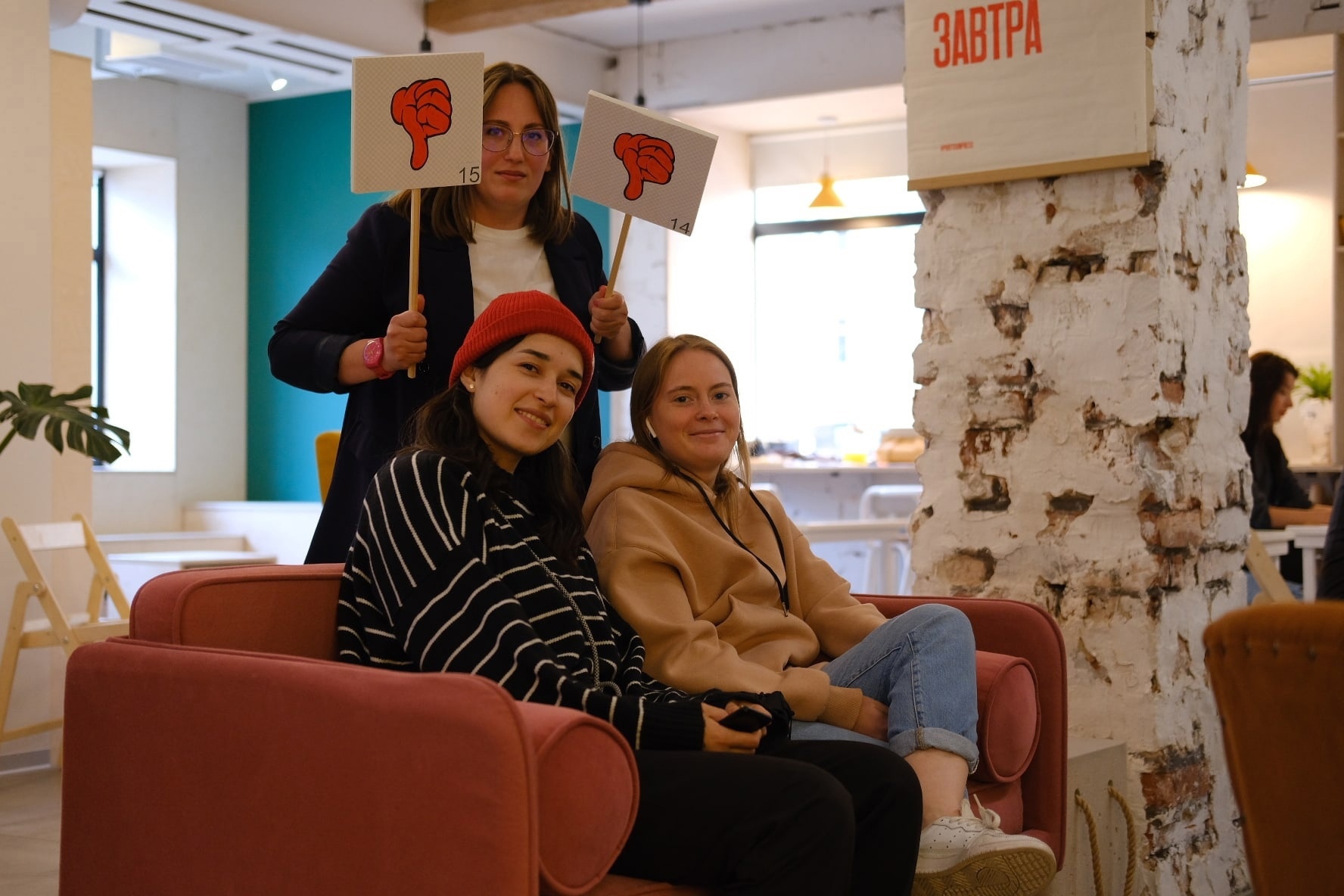 Выставка, которую собрали жители Ханты-Мансийска, открывается в Государственном художественном музее!