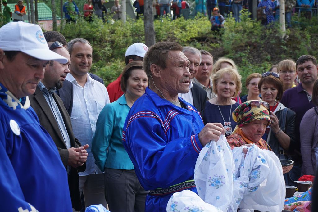 Кубок губернатора Югры собрал мастеров гребли на обласах