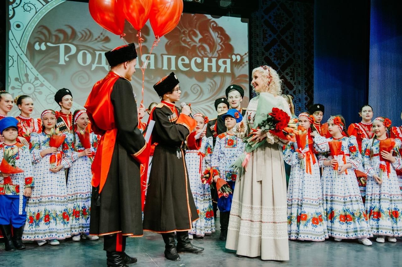 Образцовый ансамбль "Родная песня" получил звание «Заслуженный коллектив народного творчества»