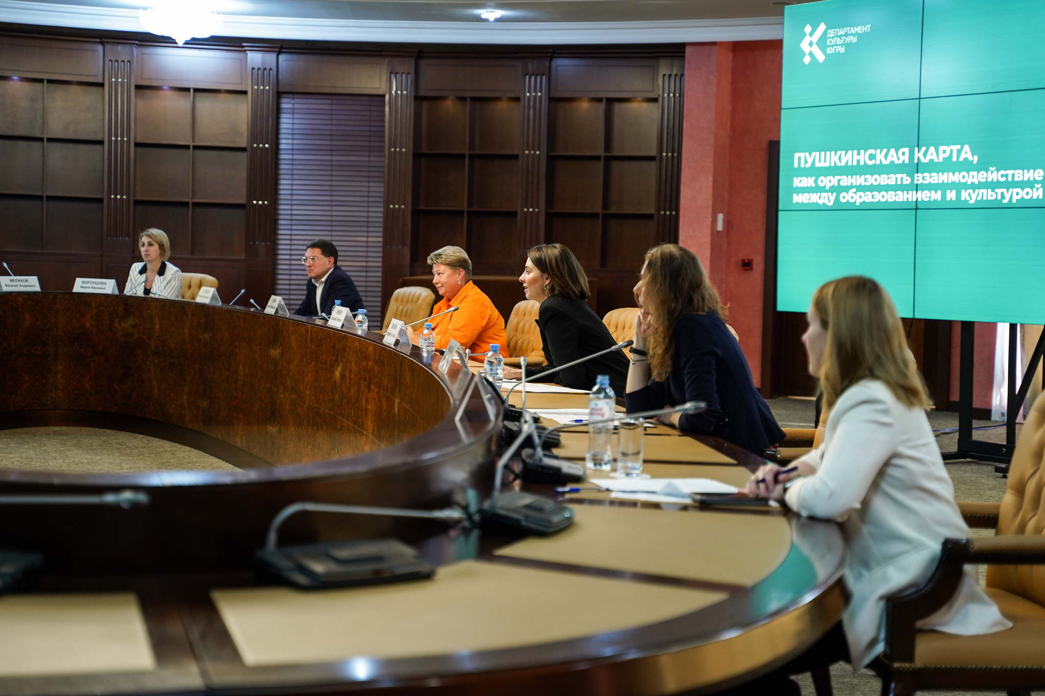 Как заинтересовать подрастающее поколение театральными постановками и классическими концертами? 