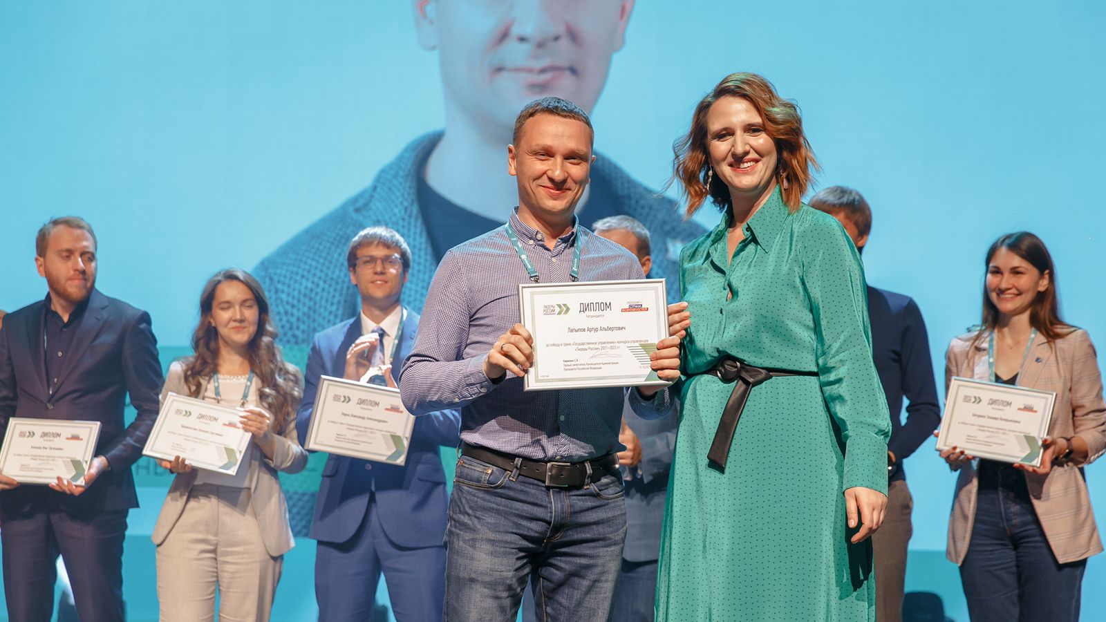 Директор Департамента Культуры ХМАО - Югры Артур Латыпов в супер финале федерального конкурса «Лидеры России» 2021-2022!