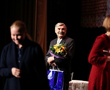 Спектакль «Как родители дочке жениха выбирали» 