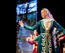 «Возьмемся за руки, друзья»
