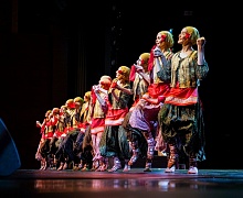 «Возьмемся за руки, друзья»