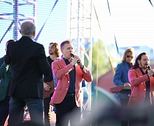 «Праздник песни» с Хором Турецкого 