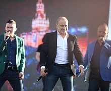«Праздник песни» с Хором Турецкого 