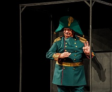 Спектакль «Шинель» 