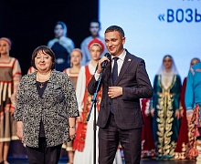 «Возьмемся за руки, друзья»