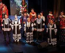 «Возьмемся за руки, друзья»