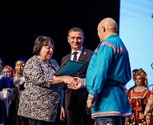 «Возьмемся за руки, друзья»