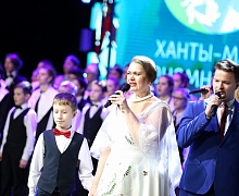 Праздничный концерт к 87-летию со Дня образования автономного округа