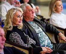 «Ах, карнавал: любовь и волшебство!»