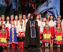 Пасхальный спектакль "И свет во тьме горит..." 