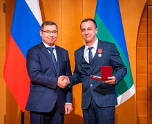  Торжественная церемония вручения наград, посвященная дню образования автономного округа