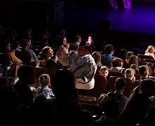 Спектакль "Как чуть не съели королевну Булочку" 