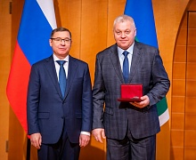  Торжественная церемония вручения наград, посвященная дню образования автономного округа