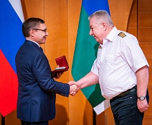  Торжественная церемония вручения наград, посвященная дню образования автономного округа