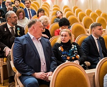  Торжественная церемония вручения наград, посвященная дню образования автономного округа