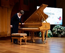 Концерт «Времена года» в исполнении Ирины Плотниковой