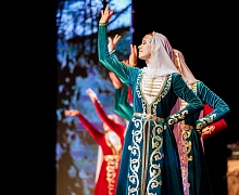 «Возьмемся за руки, друзья»