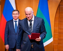  Торжественная церемония вручения наград, посвященная дню образования автономного округа