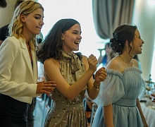 Торжественная церемония вручения медалей лучшим выпускникам Югры