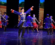 Гала-концерт «Возьмемся за руки, друзья»