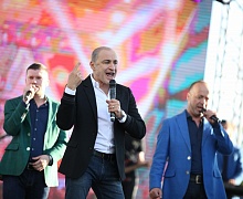 «Праздник песни» с Хором Турецкого 