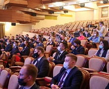 Торжественная церемония закрытия ХХ юбилейной конференции молодых специалистов, работающих в организациях, осуществляющих деятельность, связанную с использованием участков недр на территории Югры. 