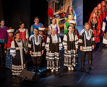 «Возьмемся за руки, друзья»