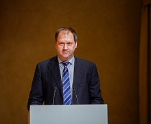 Торжественная церемония вручения медалей лучшим выпускникам Югры