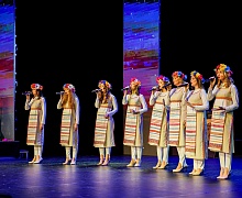 «Возьмемся за руки, друзья»